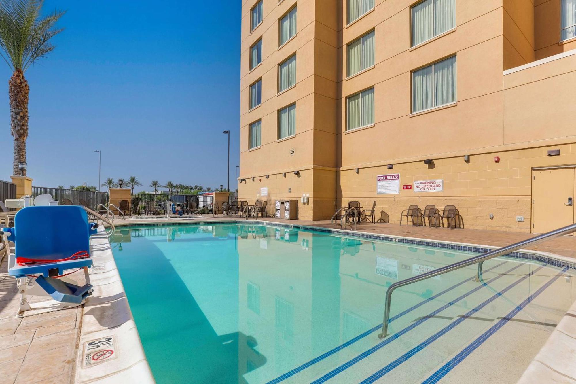 Drury Inn & Suites Phoenix Chandler Fashion Center Kültér fotó
